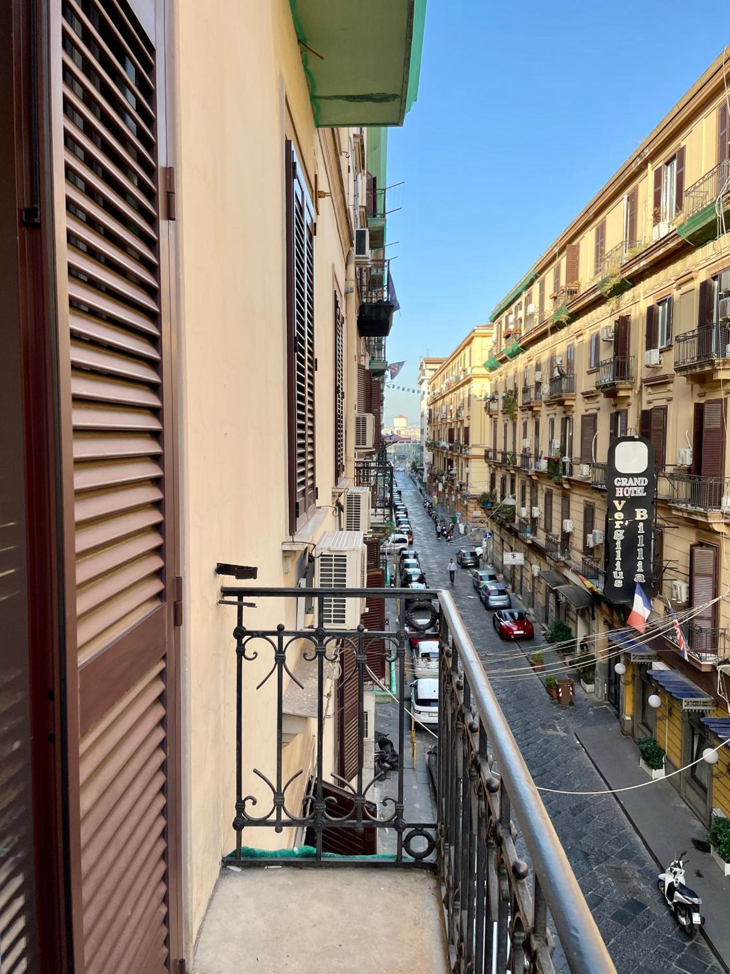 Napoli Centrale Suite Εξωτερικό φωτογραφία